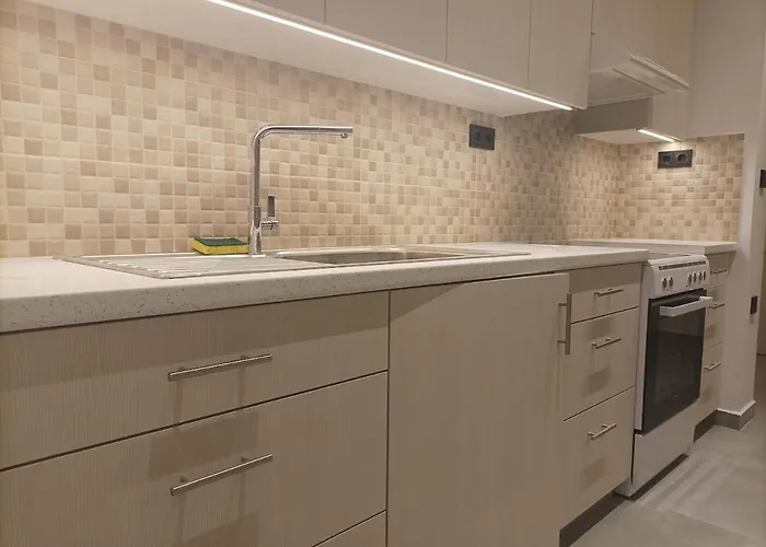 Lemon Tree 2 Nyaraló Párosz